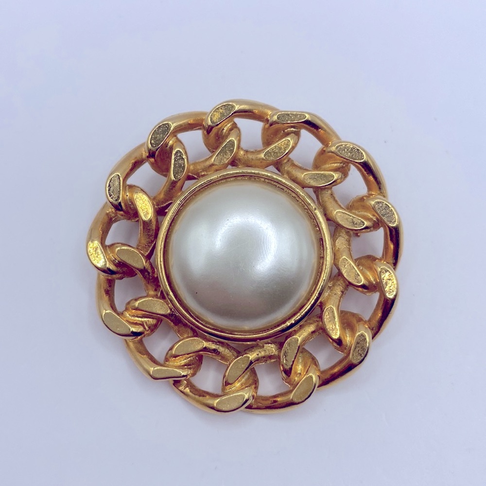 Vintage Signed PAQUETTE Gold Tone Chain Link Brooch - Large Faux Pearl